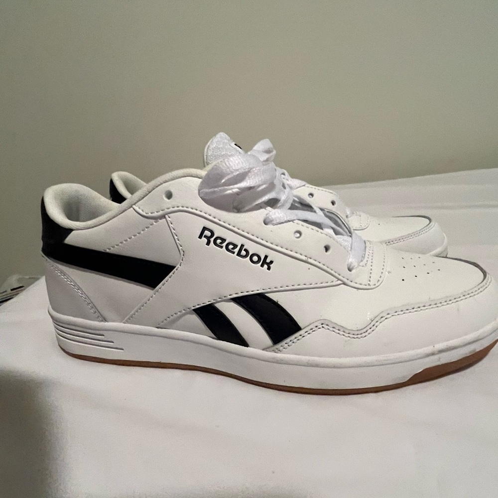 Men Reebok size 8